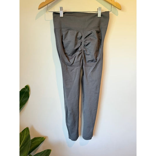 Unbranded size s grey seamless knit leggings - leggings bottom women’s apparel