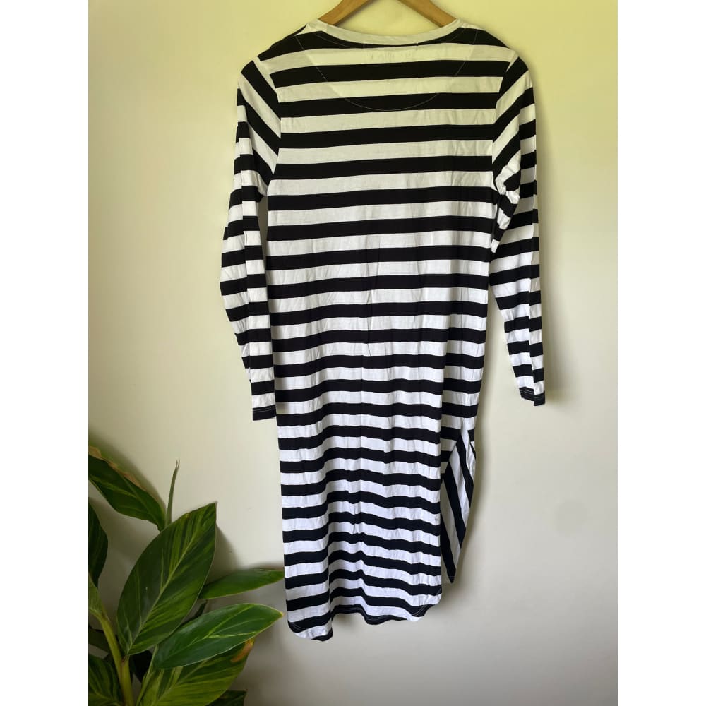Silent theory size 10 cotton blend dress – everyday ease with effortless style - dresses condition: used - top women’s