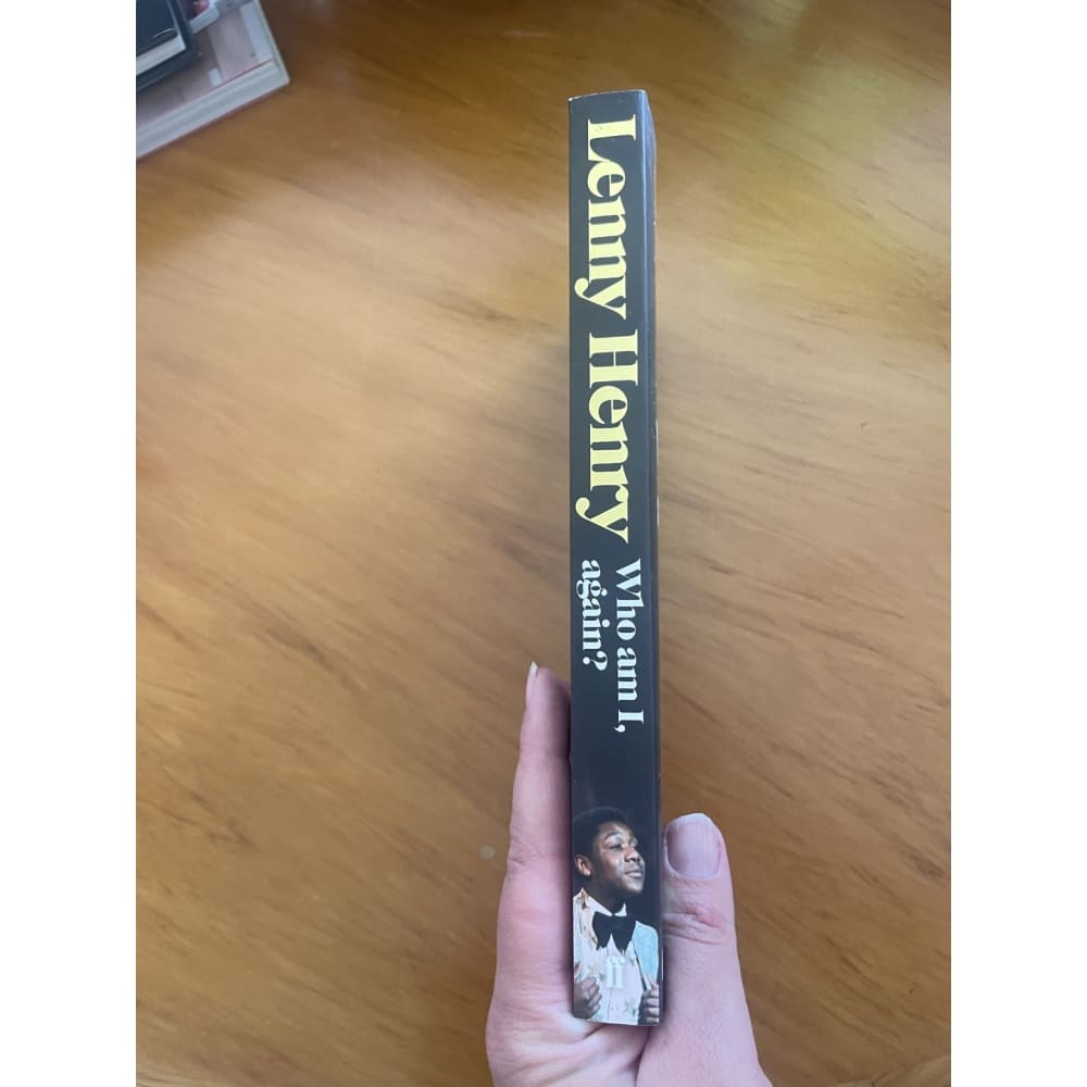 Lenny henry who am i again? - print books book - condition: used - memoir printed media