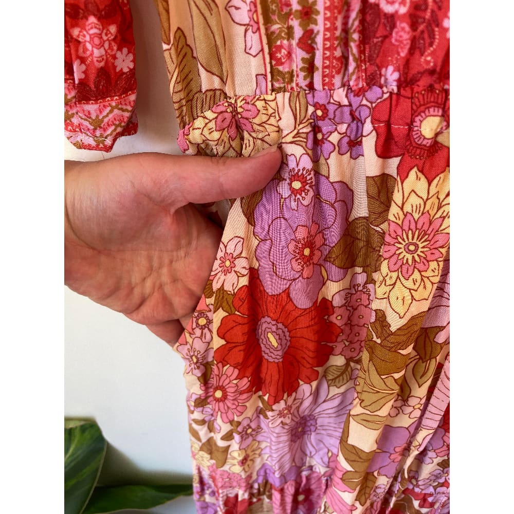 BRAND UNKNOWN Size 10 Floral print Rayon Dress
