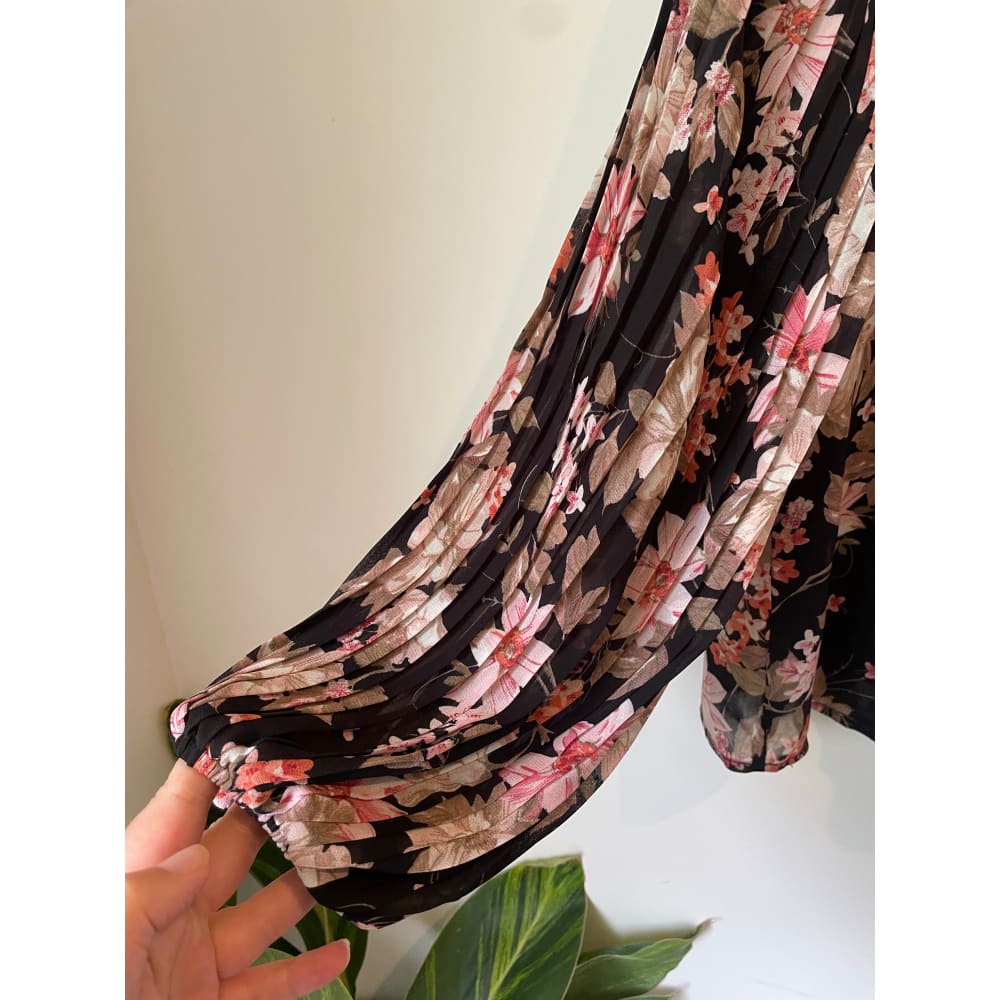 Shein long sleeve floral top size s - clothing tops blouse - clothing & fashion - long sleeve - top womenās apparel