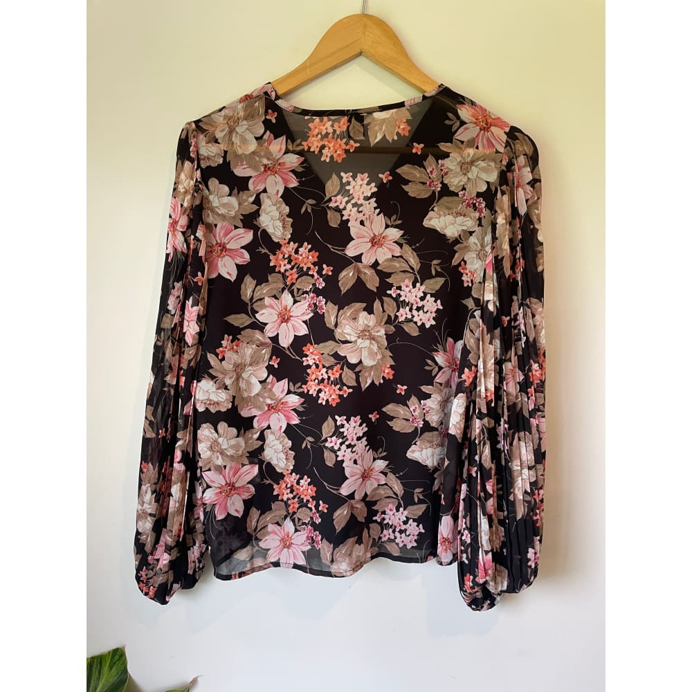 Shein long sleeve floral top size s - clothing tops blouse - clothing & fashion - long sleeve - top womenās apparel