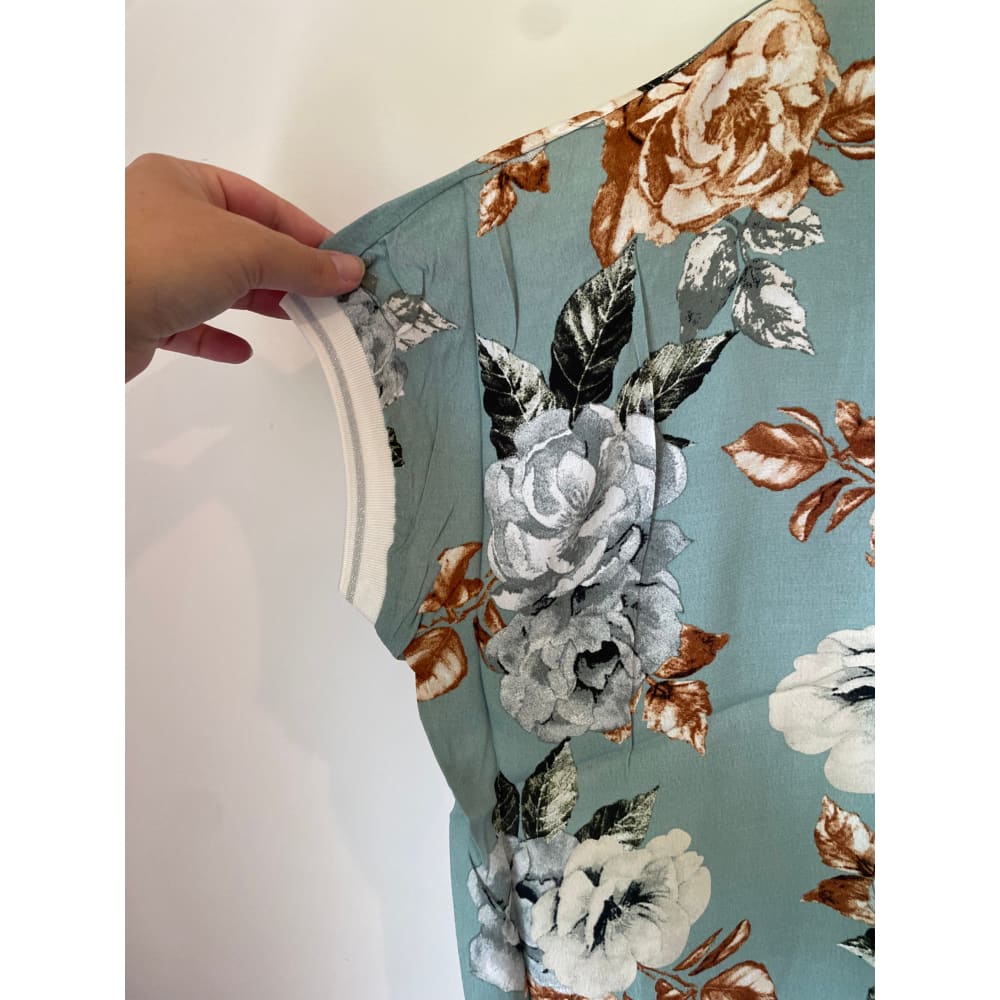 Et alia size xxs stella top in marlowe print - t-shirts blouse - clothing & fashion - designer clearance - top women’s