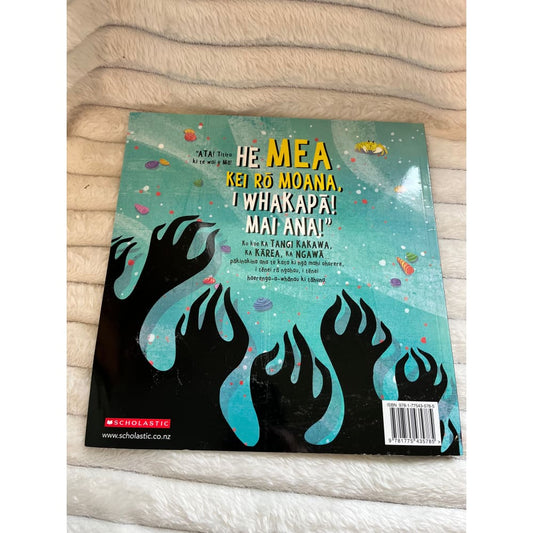 Nga mea kei ro moana e whakapae mai ana! By linda jane keegan - print books printed media