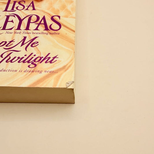 Tempt me at twilight by lisa kleypas - print books printed media