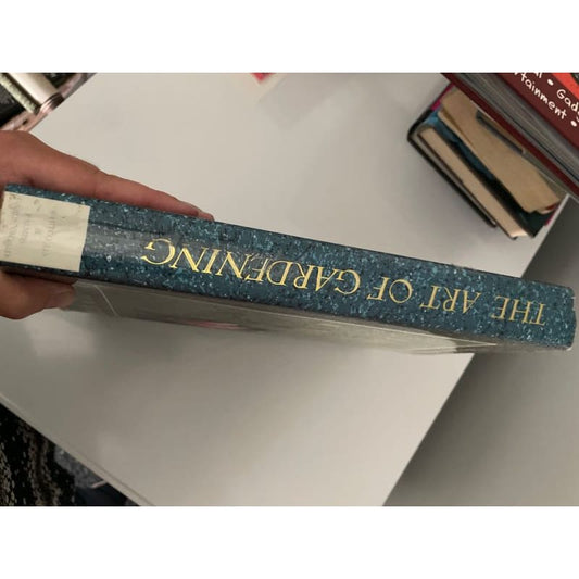 The art of gardening - colin hutchinson - print books book - condition: used - gardening printed media