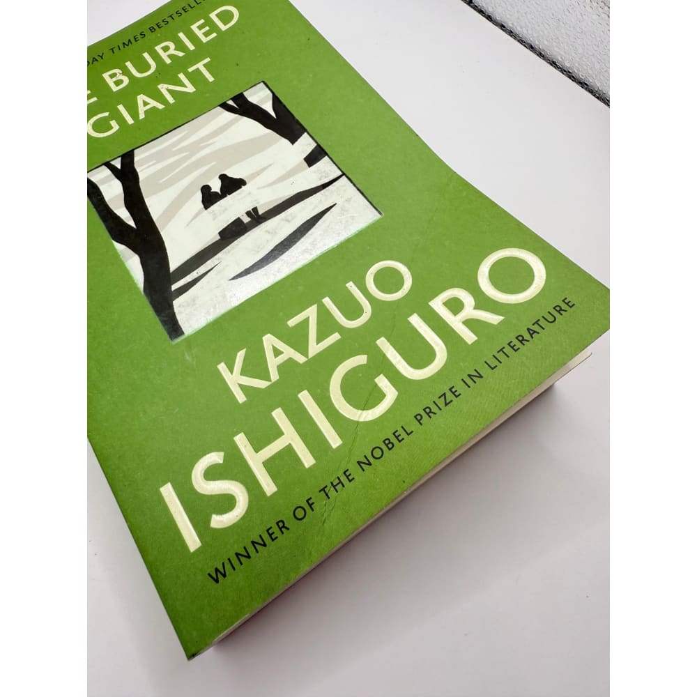 The buried giant by kazuo ishiguro - print books condition: used printed media