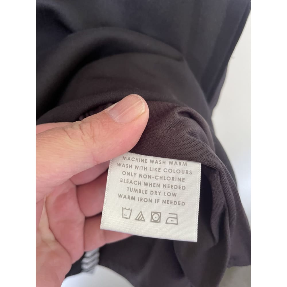 The closet label size m (10) mini dress - dresses condition: used - sleeveless - top women’s apparel