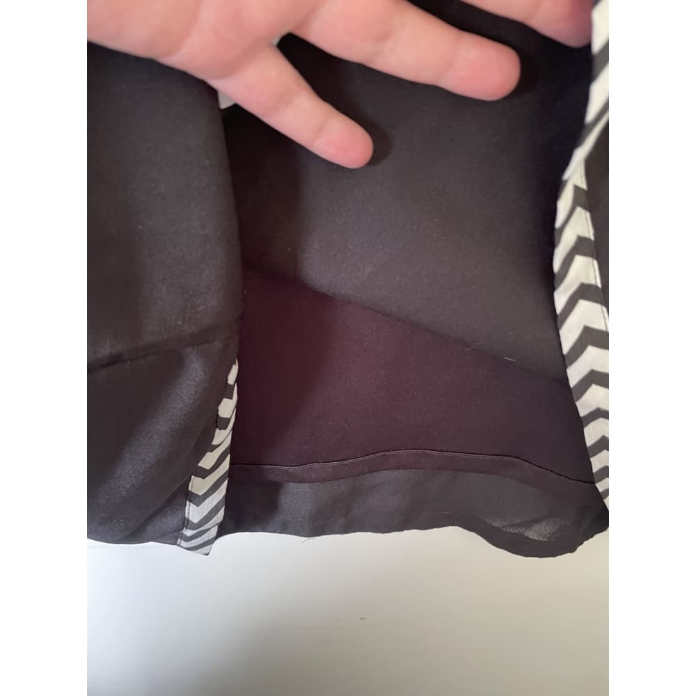 The closet label size m (10) mini dress - dresses condition: used - sleeveless - top women’s apparel