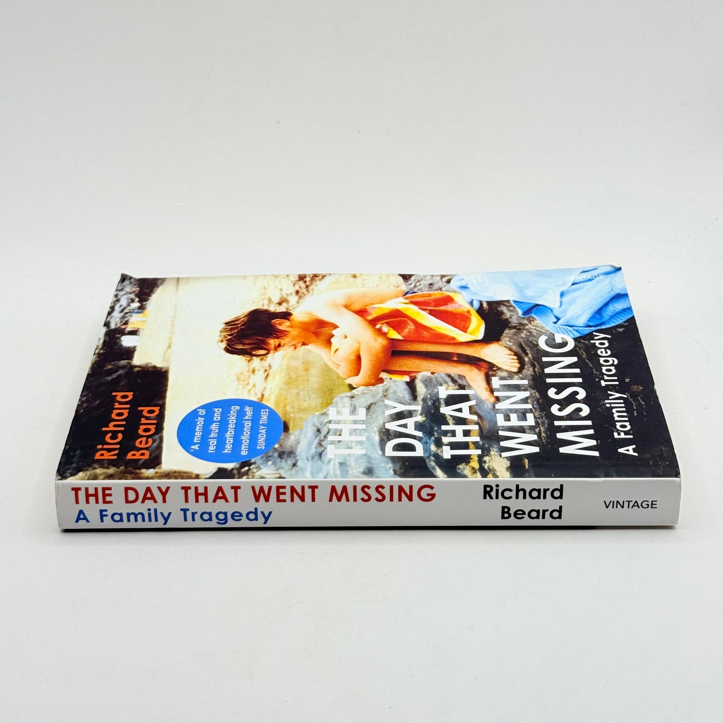 The day that went missing a family tragedy by richard beard - print books condition: used - what’s new printed media