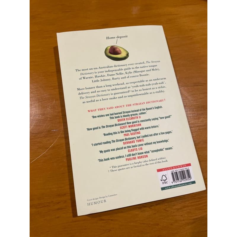 The strayan dictionary: all the essential strayan words - dominic knight - print books book - humor - language printed