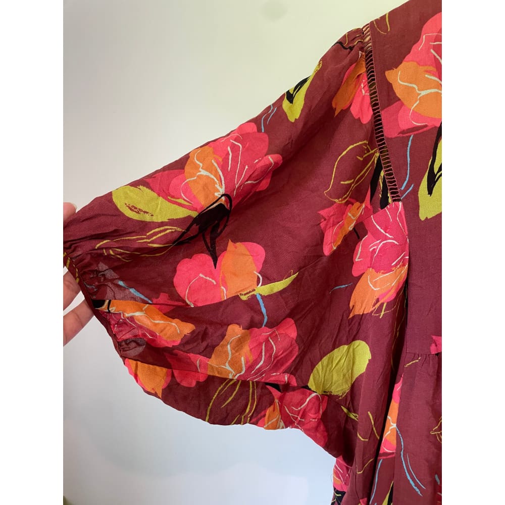 Brand unknown. Size s top - blouses bnew label cut branded clothing - clothing & fashion - shirt women’s apparel