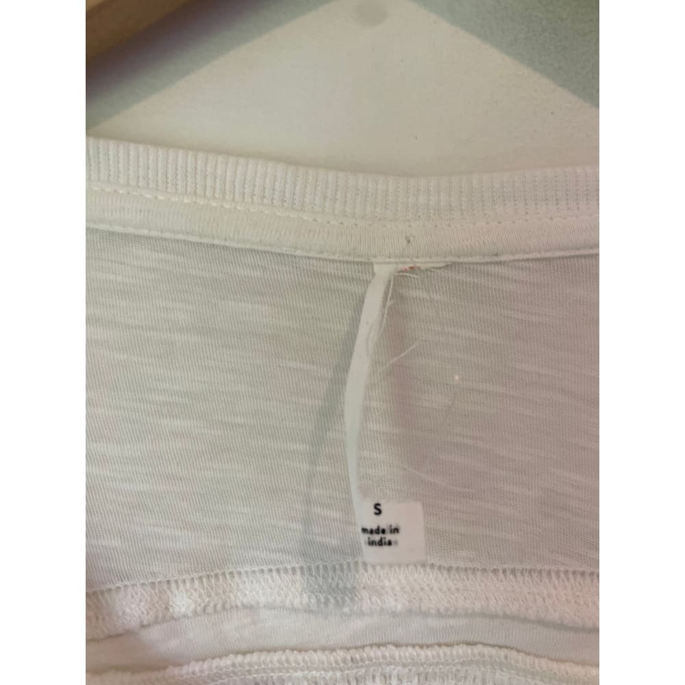 Urban outfitters size s – brand new cut label - sweaters blouse - bnew label cut branded clothing - clothing & fashion