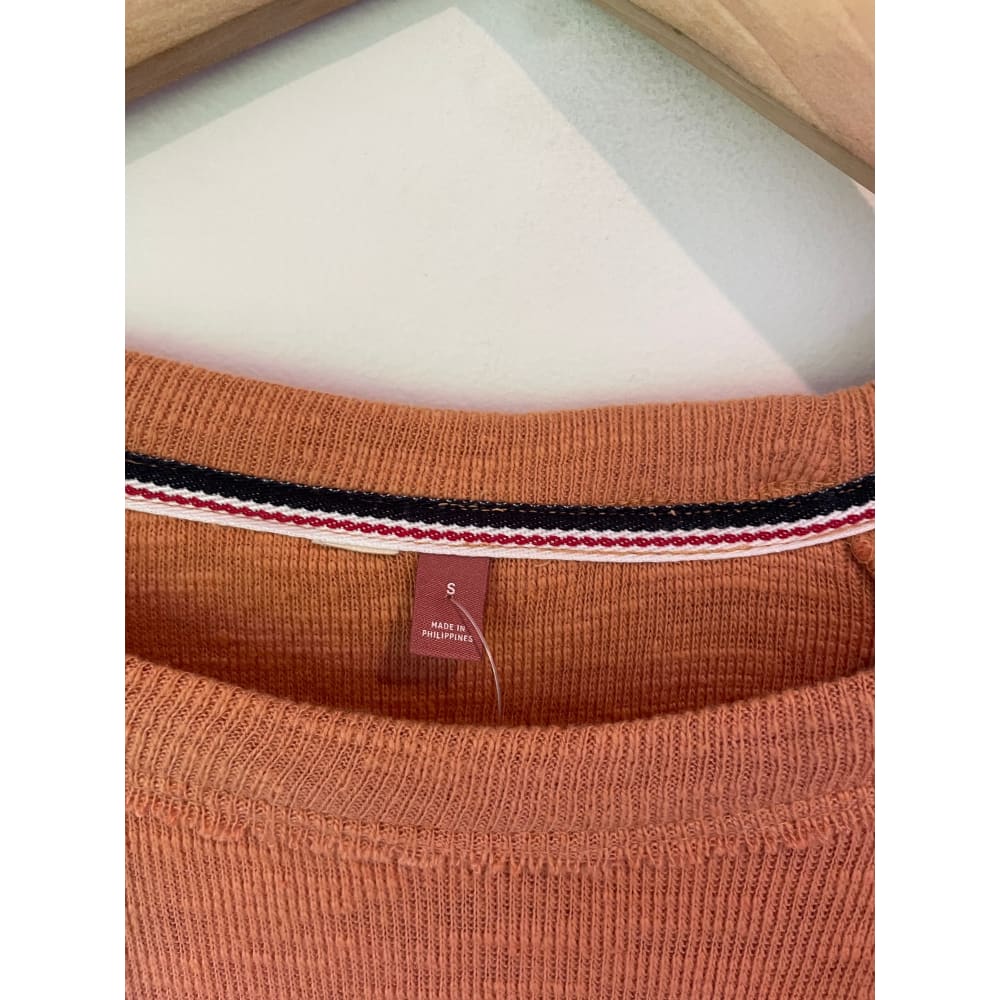 Urban outfitters size s – brand new cut label - sweaters blouse - bnew label cut branded clothing - clothing & fashion