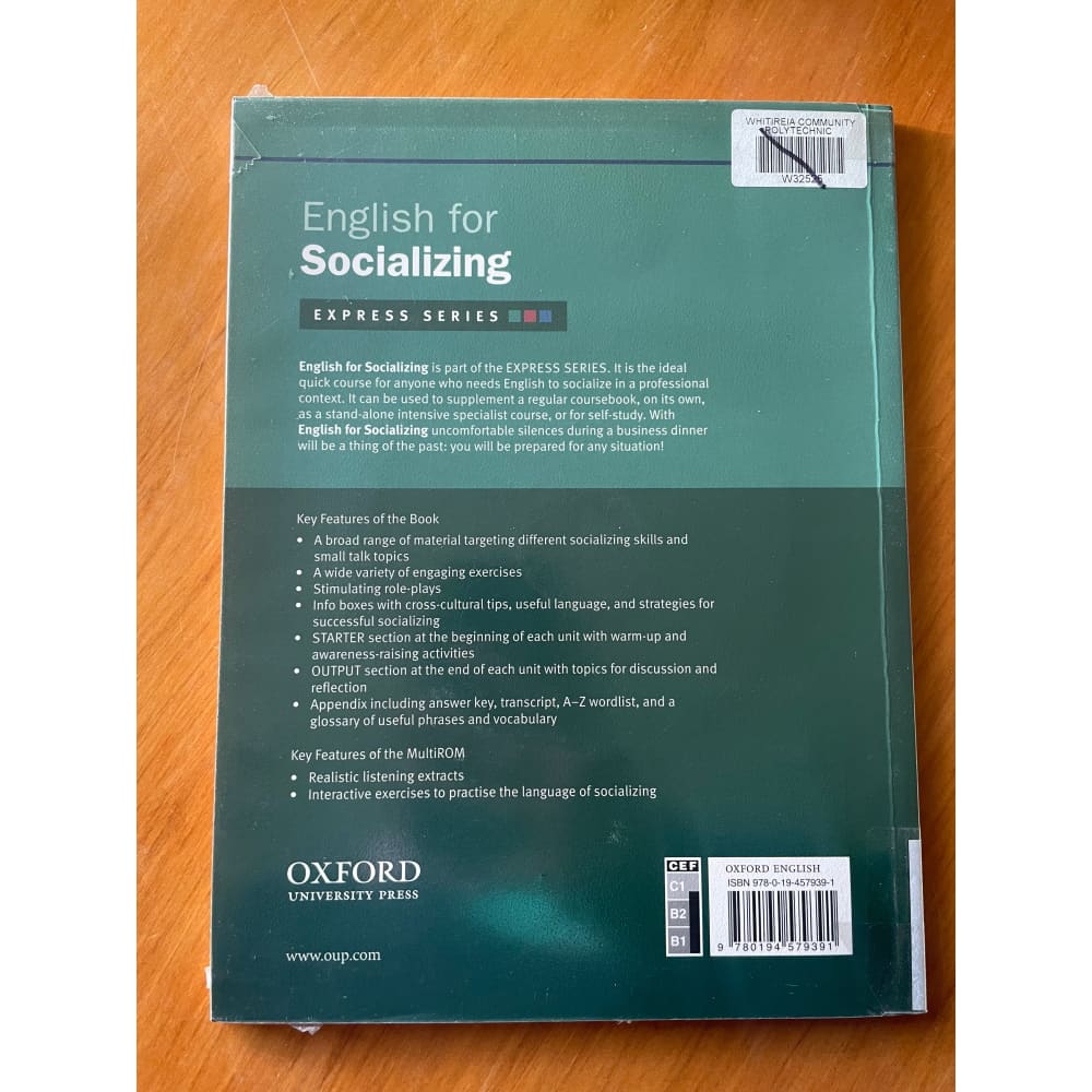 English for socializing - sylee gore & david gordon smith - print books book - condition: used - educational - language