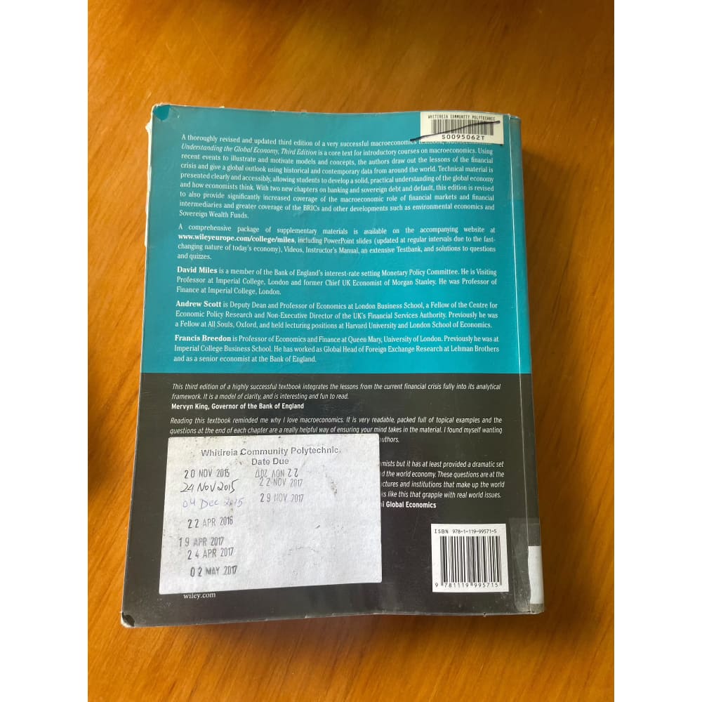 Macroeconomics - understanding the global economy - print books book - condition: used - economics printed media