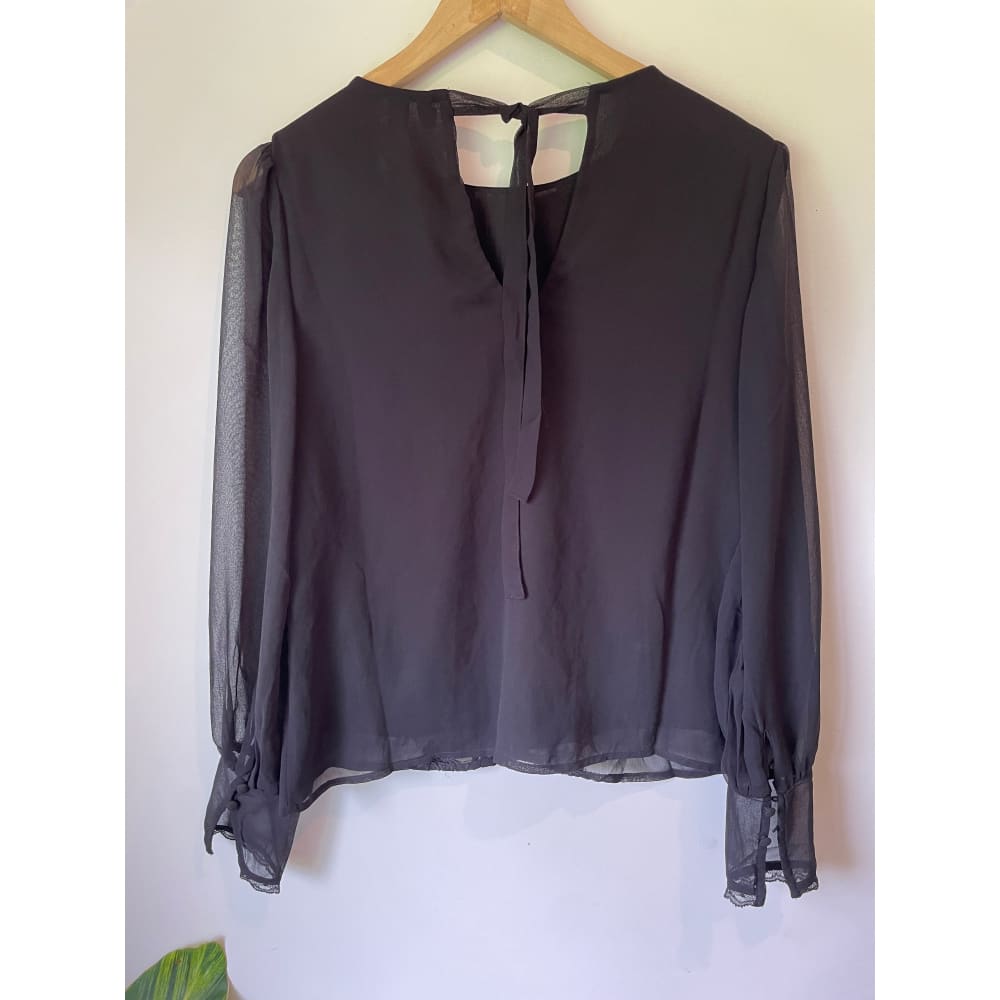 Vero moda sheer embroidered top – size s (brand new cut-label) - blouses blouse - bnew label cut branded clothing