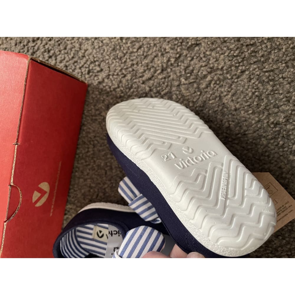 Brand new quality victoria shoes- size 5 us infant - 5 / eu 21 - baby & toddler shoes clothing & fashion - infant