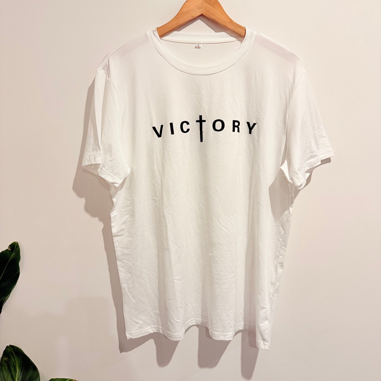Victory size l graphic t-shirt - white - t-shirts top womenās apparel