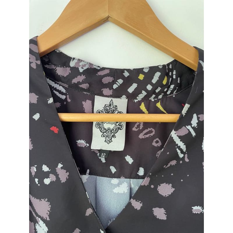 Vintage (the label) size 12 blouse – classic style in excellent condition - blouses blouse - clothing & fashion
