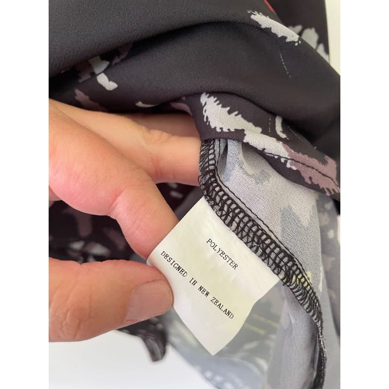 Vintage (the label) size 12 blouse – classic style in excellent condition - blouses blouse - clothing & fashion