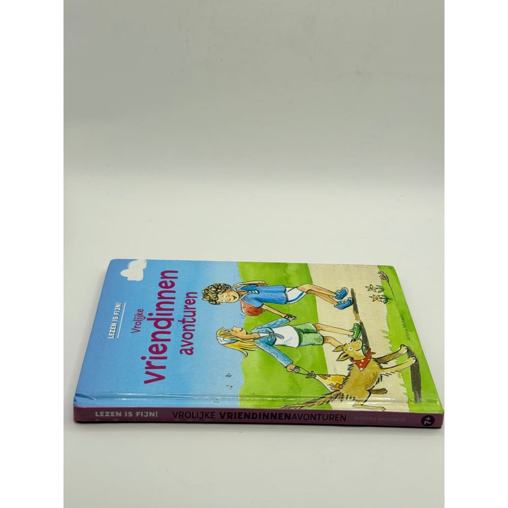 Vrolijke vriendinnen avonturen by antonia michaelis (dutch children’s book) - print books condition: used printed media