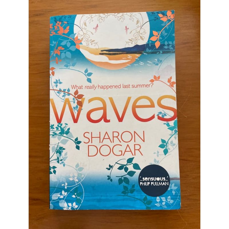 Waves by sharon dogar – ya fiction paperback - print books book - condition: used - fiction - young adult printed media