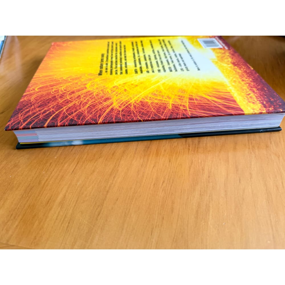 When nature turns nasty by reader’s digest | great condition | stunning visual guide to natural disasters - print books