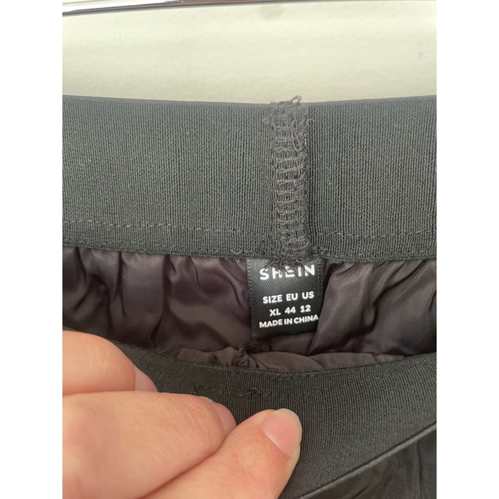 Brand new shein size xl nylon like pants - xl - pants clothing & fashion - pants women’s apparel