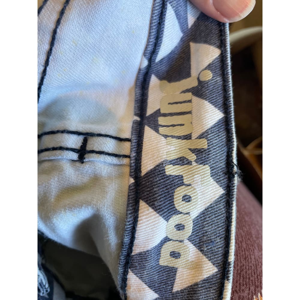 Junk food geometric print denim shorts size xs - denim shorts bottom - clothing & fashion - condition: used - shorts