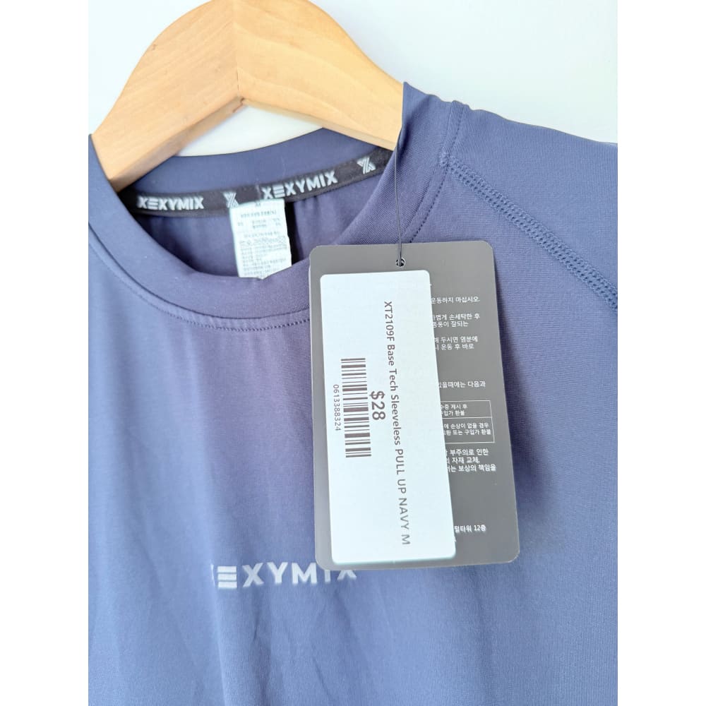 Xexymix xt2109f size m base tech sleeveless training top in navy – brand new with tag - tank tops top women’s apparel