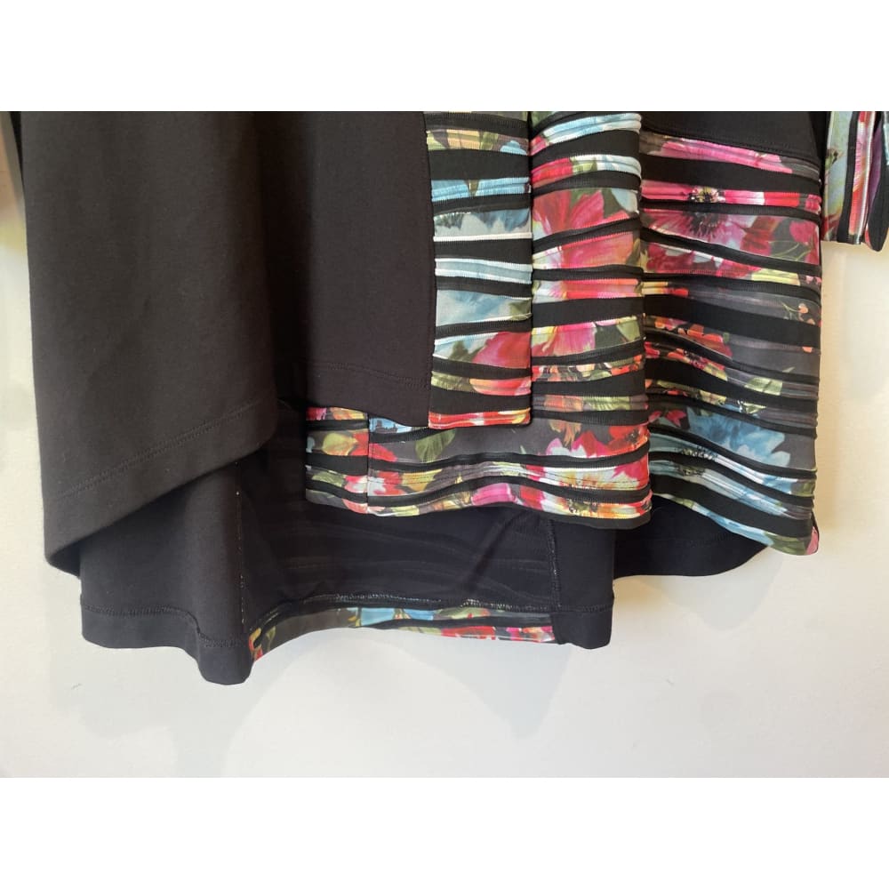 Ts *as new* medium weight top - xs / 14 - xs/14 - blouses blouse - clothing & fashion - condition: used - long sleeve