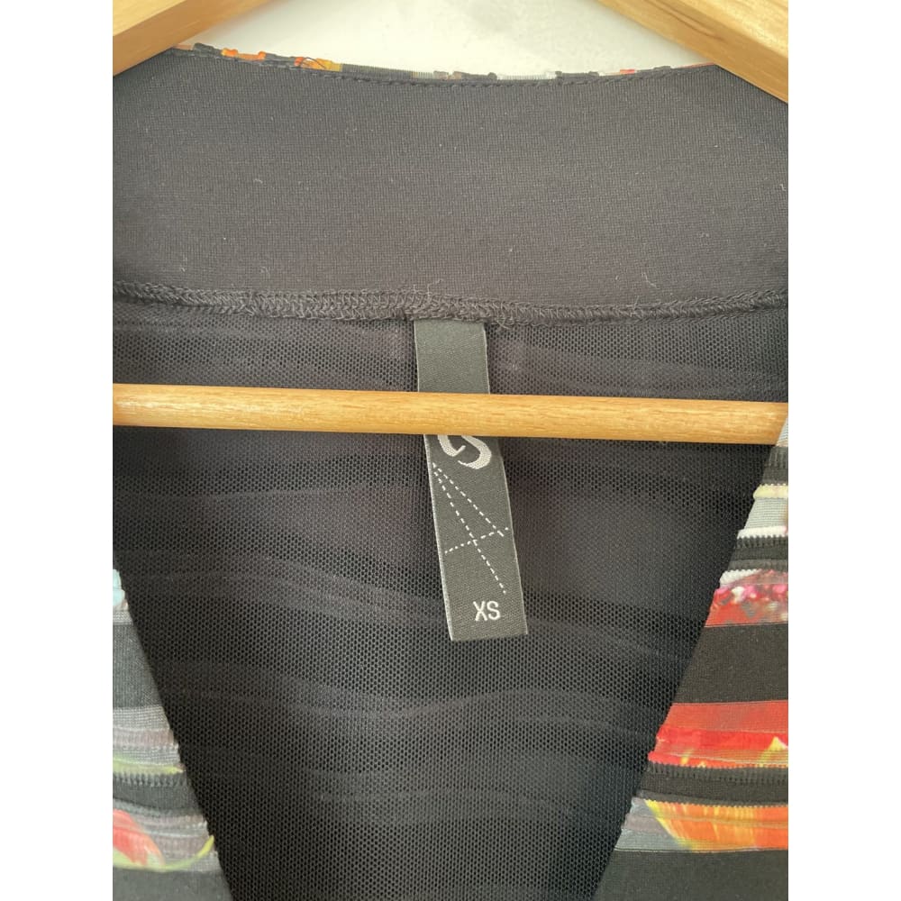 Ts *as new* medium weight top - xs / 14 - xs/14 - blouses blouse - clothing & fashion - condition: used - long sleeve