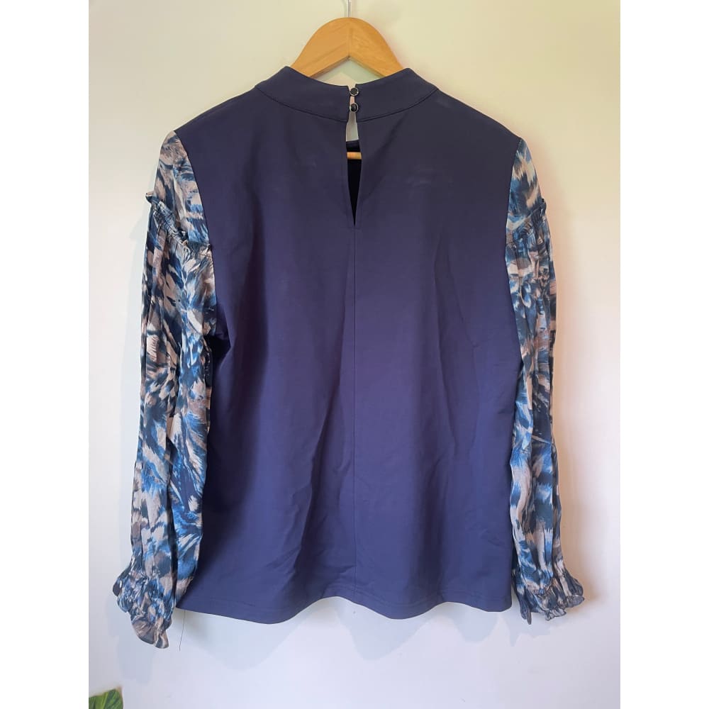 Zafina size 10 top - clothing tops blouse - clothing & fashion - designer clearance - top women’s apparel