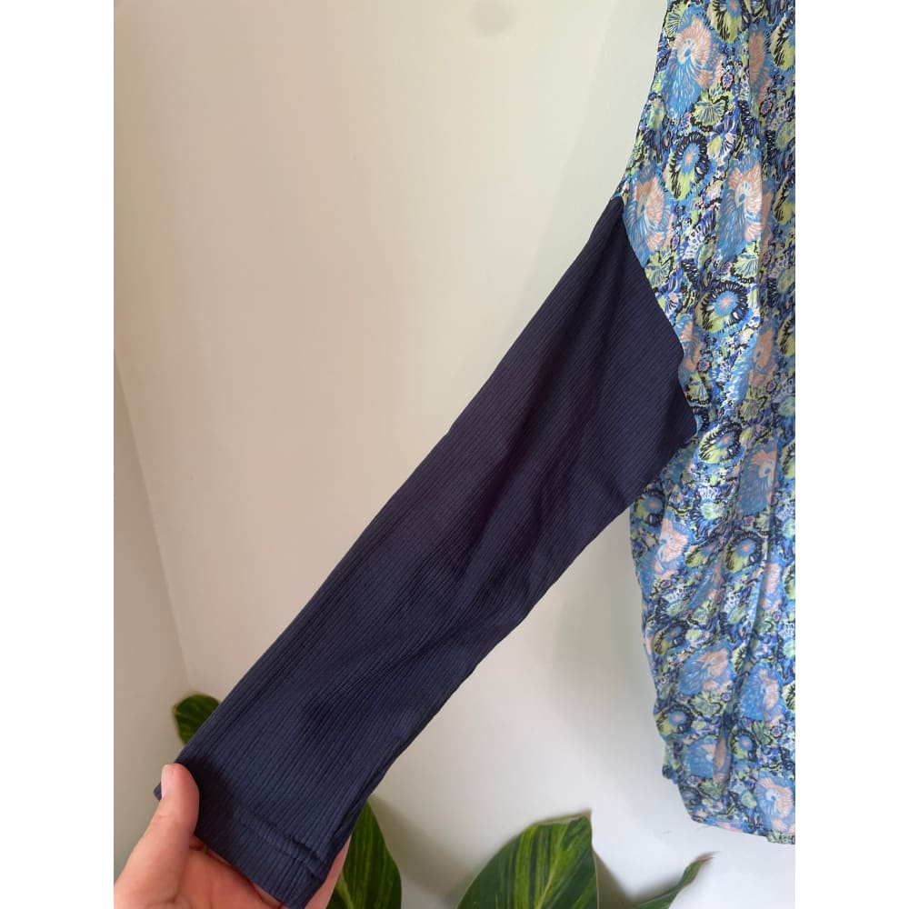 Zafina size 10 top - dresses blouse - clothing & fashion - designer clearance - top women’s apparel