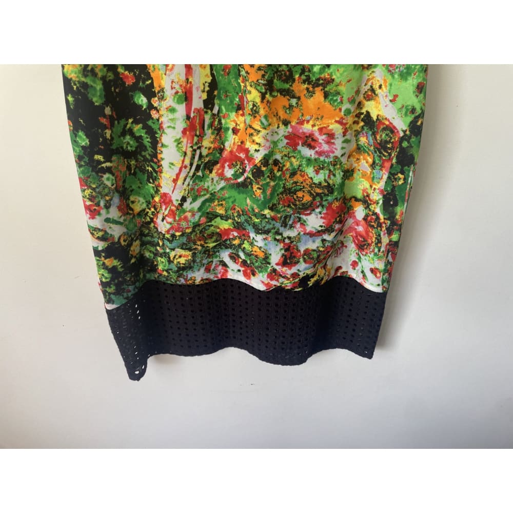 Zafina size 10 sleeveless top - clothing tops clothing & fashion - condition: used - sleeveless - top women’s apparel