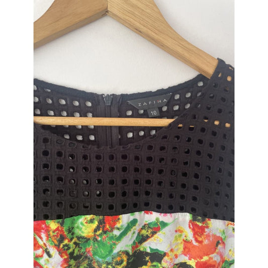 Zafina size 10 sleeveless top - clothing tops clothing & fashion - condition: used - sleeveless - top women’s apparel