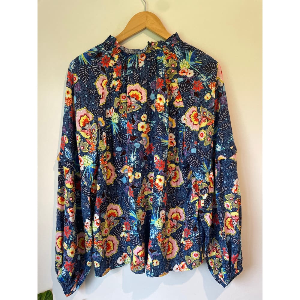 Zafina size 10 floral top - clothing tops blouse - clothing & fashion - designer clearance - top women’s apparel
