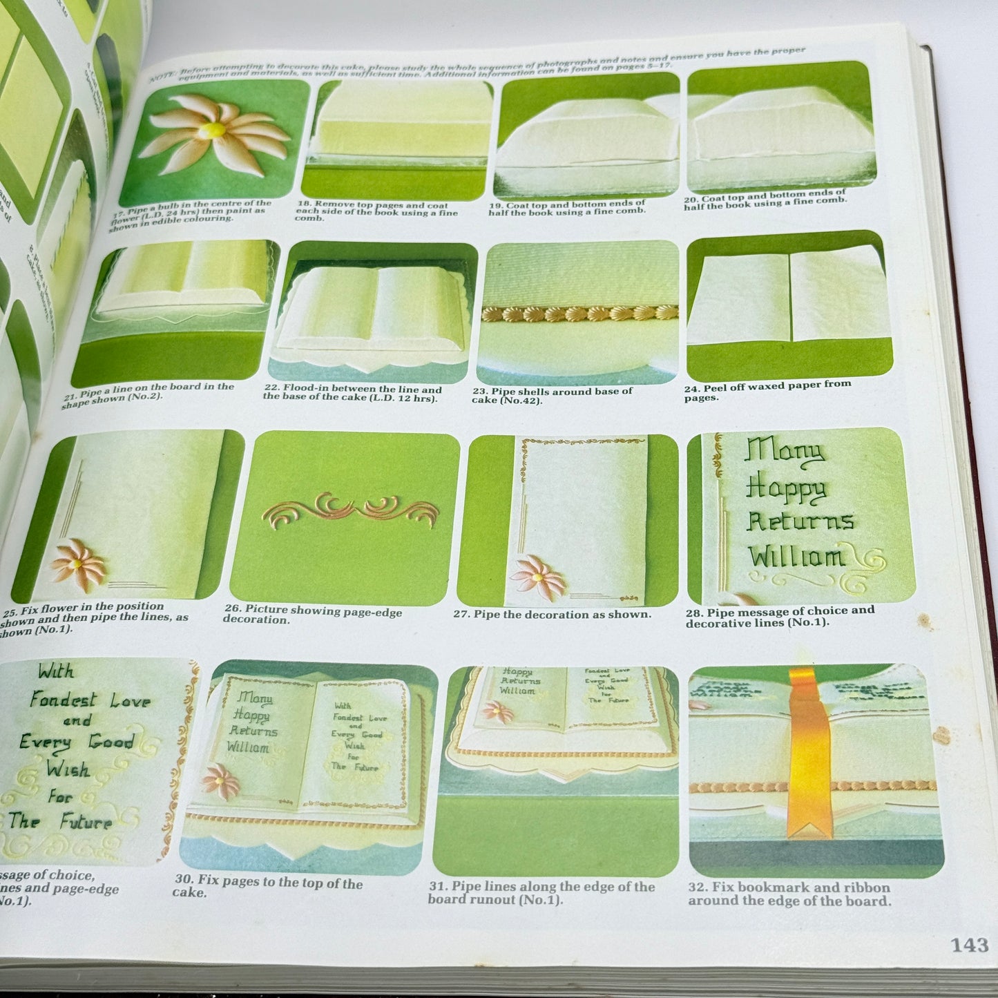 (Vintage) 101 Cake Designs by Mary Ford