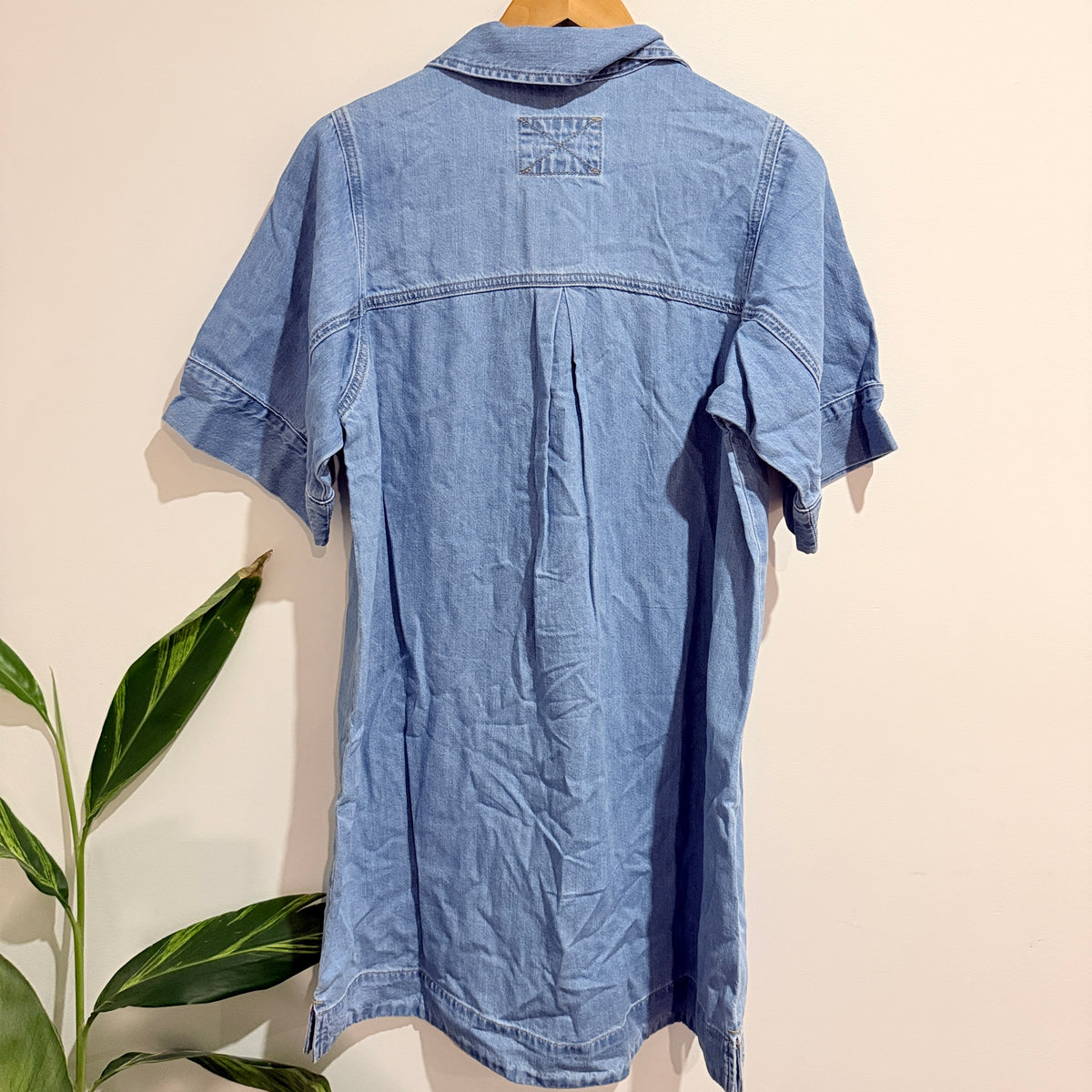 Ceres Short Sleeve Yoke Detail Midi Denim Dress Size S