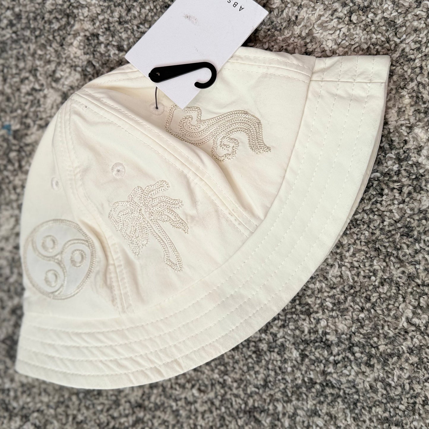 Absent fiesta off-white embroidered bucket hat (one size) - minor marks - hats accessories women’s apparel