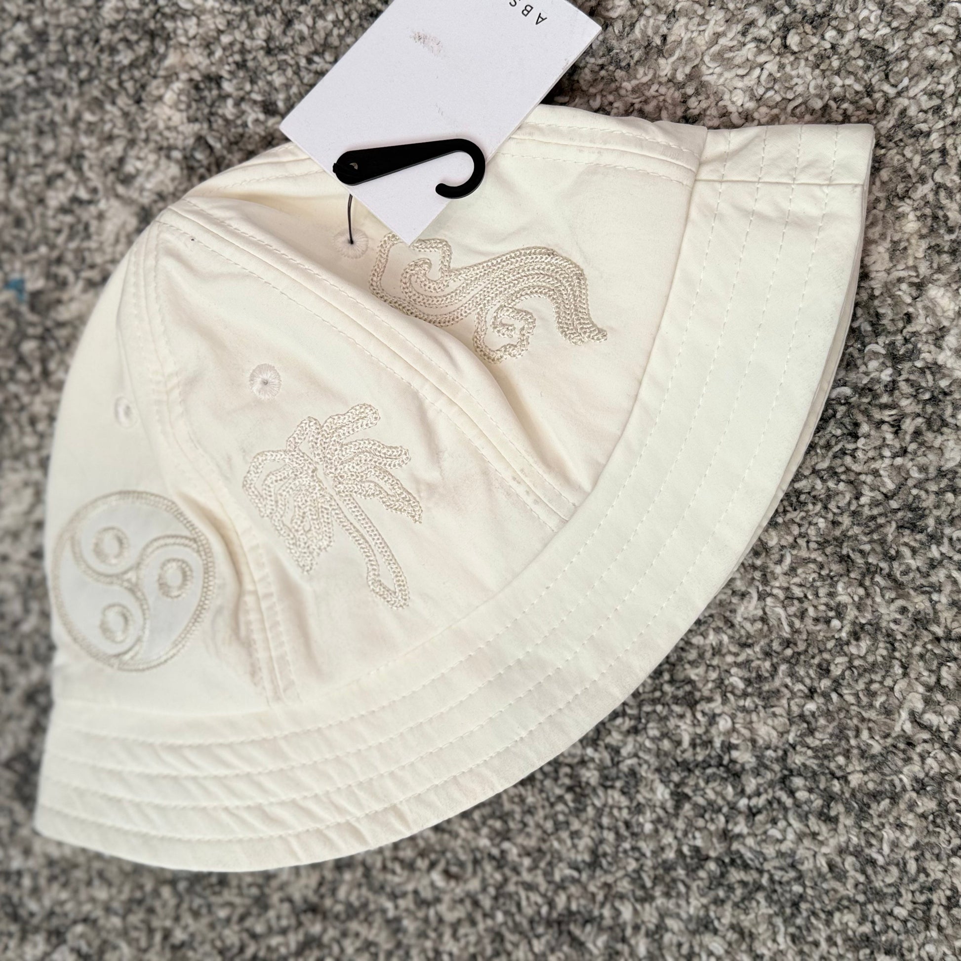 Absent fiesta off-white embroidered bucket hat (one size) - minor marks - hats accessories women’s apparel