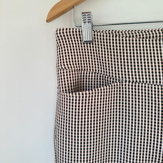 ACEGOLFS Brown Gingham Capri Pants - Size M