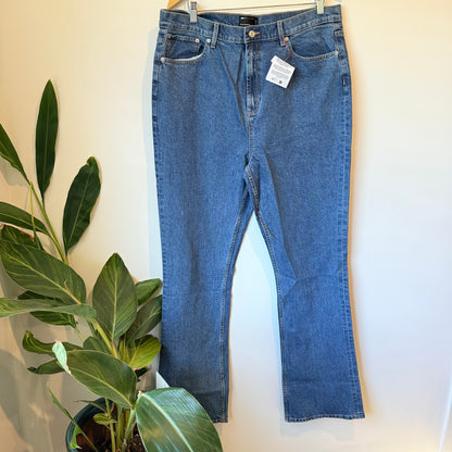 ASOS DESIGN Medium Blue Wash Jeans - 36/36 Tall