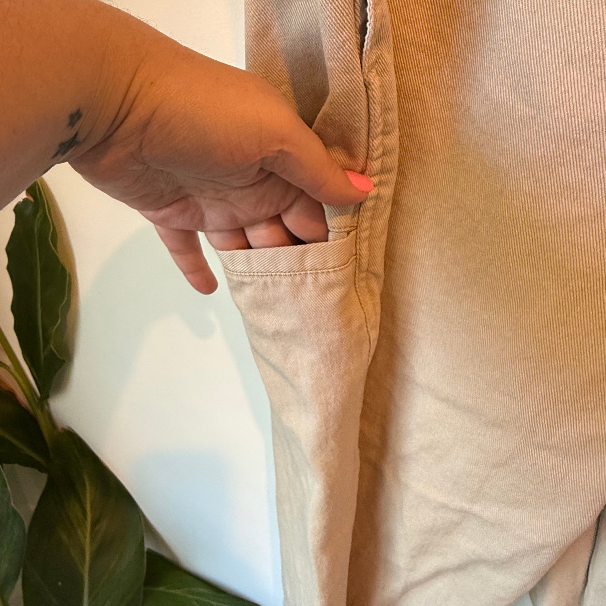 Absent relaxed chino pant - sand - size 38 - chinos original photo - what’s new