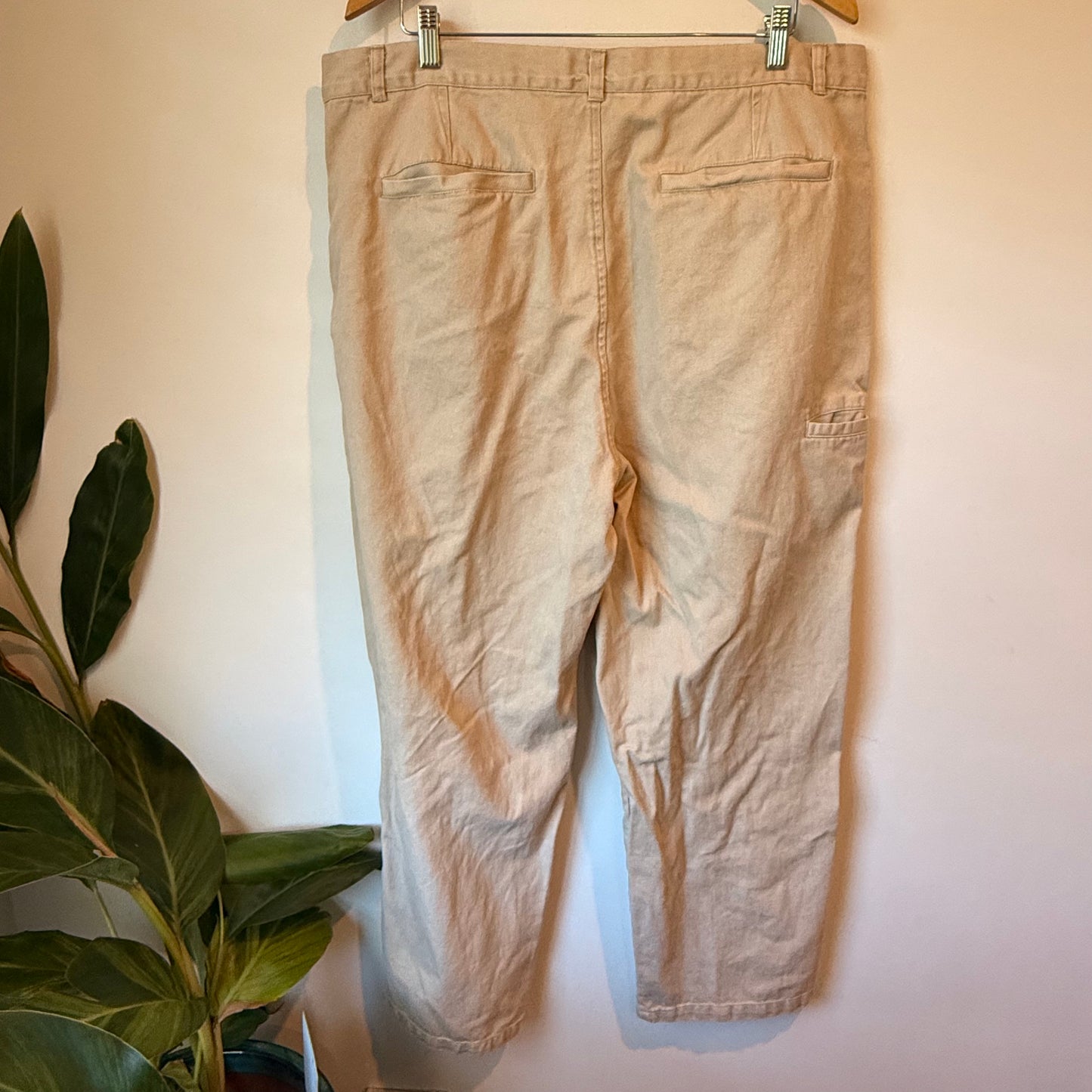 Absent relaxed chino pant - sand - size 38 - chinos original photo - what’s new