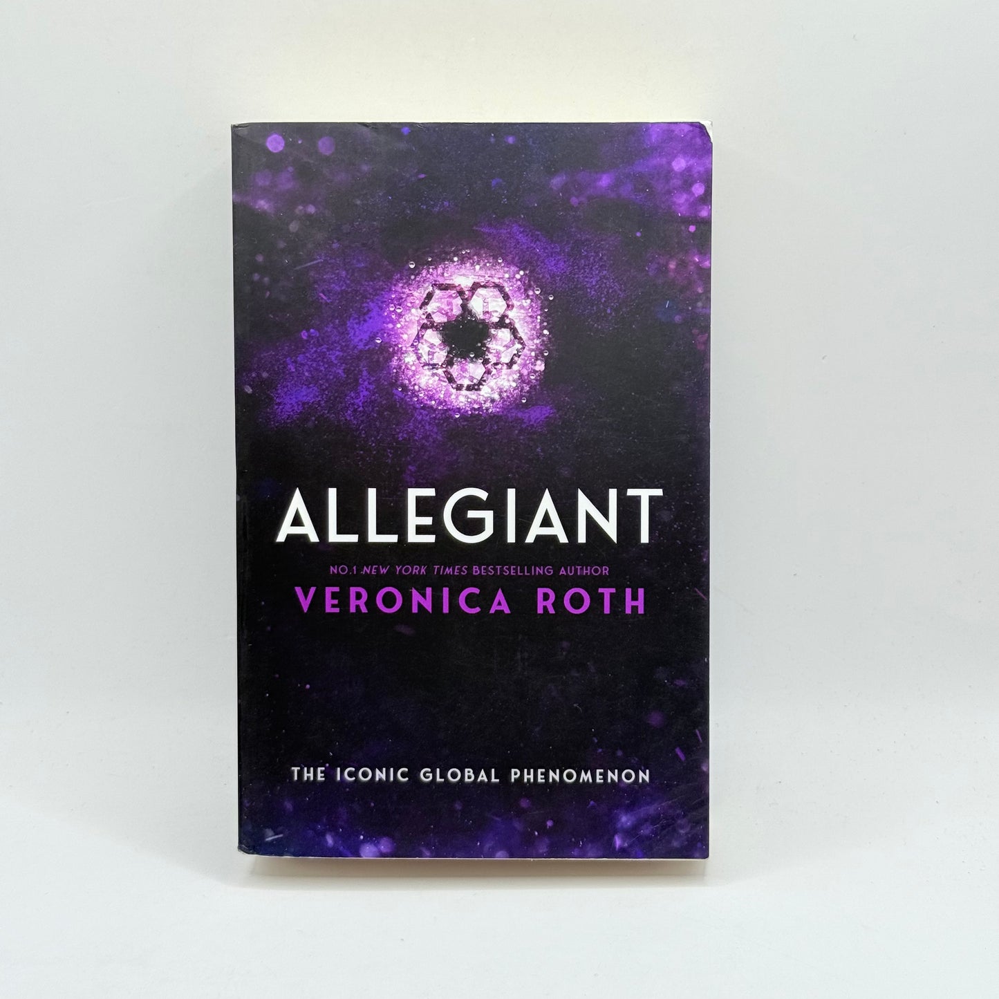 Allegiant by Veronica Roth (Divergent Trilogy, Book 3)