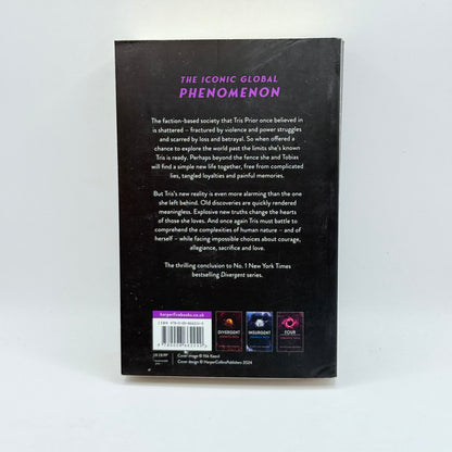 Allegiant by Veronica Roth (Divergent Trilogy, Book 3)