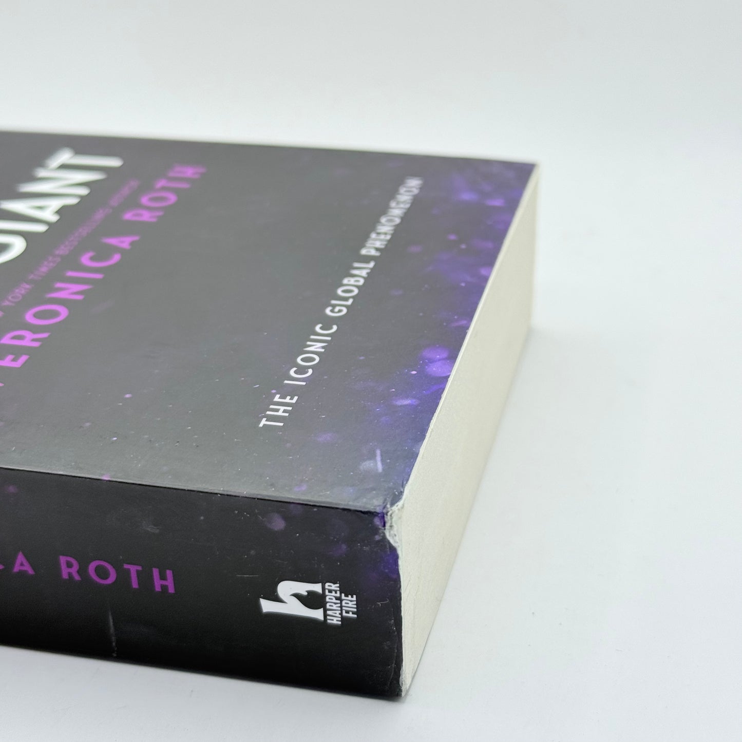 Allegiant by Veronica Roth (Divergent Trilogy, Book 3)