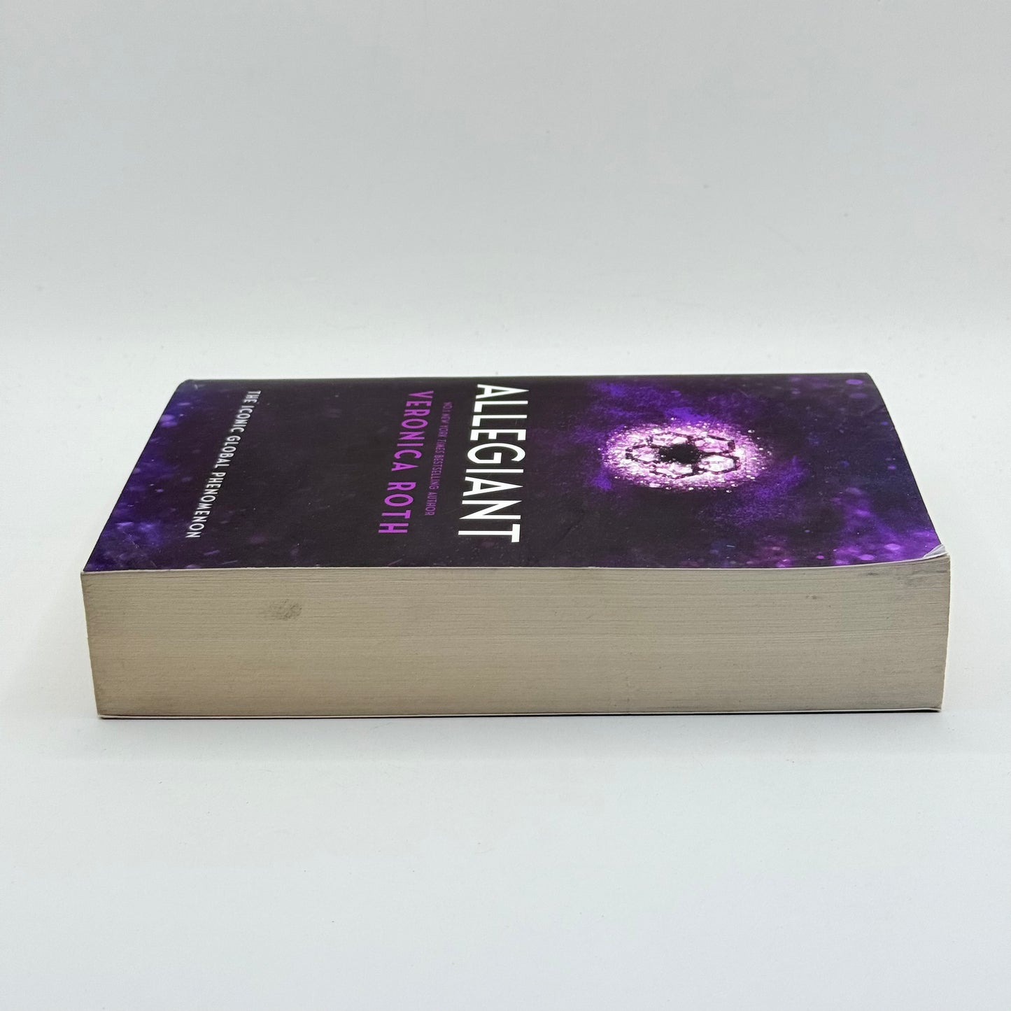 Allegiant by Veronica Roth (Divergent Trilogy, Book 3)